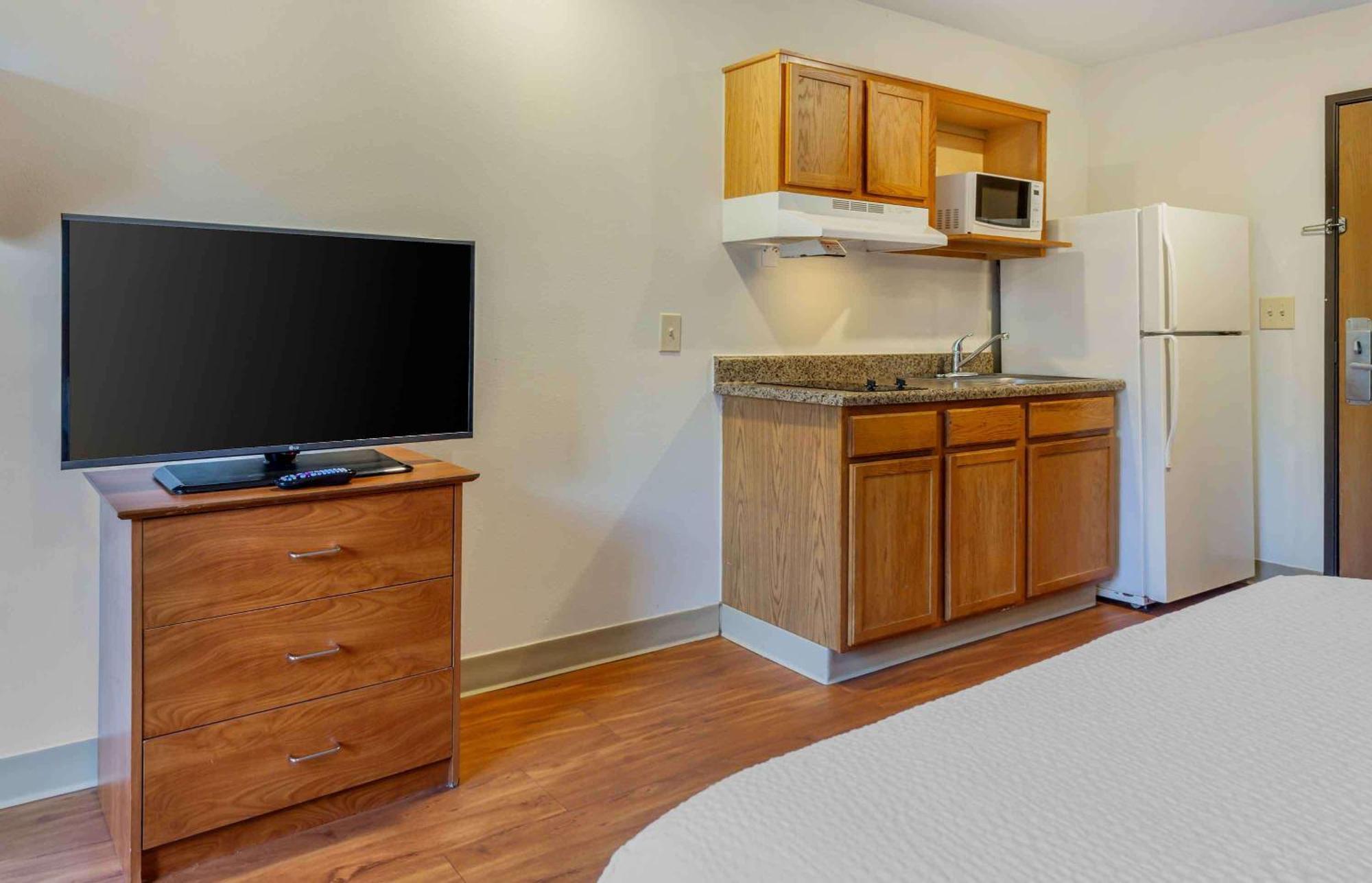 Extended Stay America Select Suites - Fayetteville - West Exterior photo